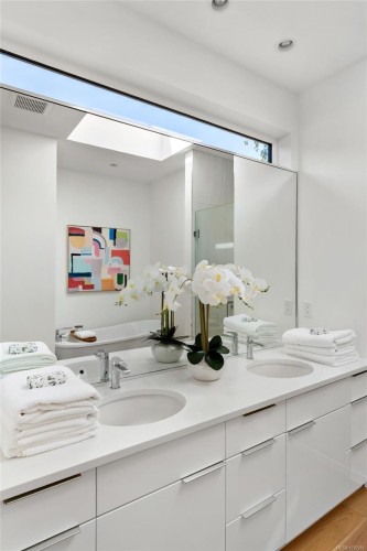 330 Irving Rd, Victoria, BC 
