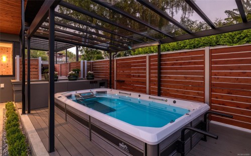330 Irving Rd, Victoria, BC 