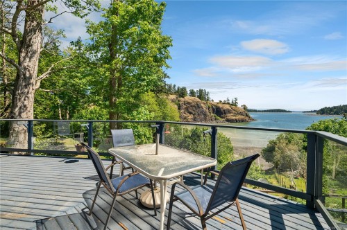 775 Endersby Rd, Quadra Island, BC 