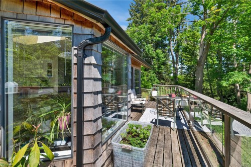 775 Endersby Rd, Quadra Island, BC 