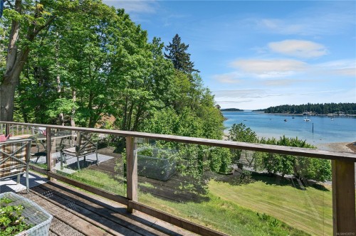 775 Endersby Rd, Quadra Island, BC 