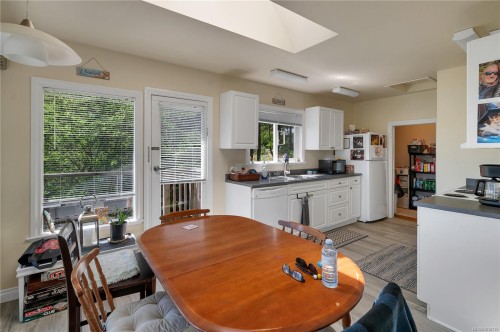 775 Endersby Rd, Quadra Island, BC 