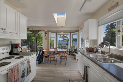 775 Endersby Rd, Quadra Island, BC 