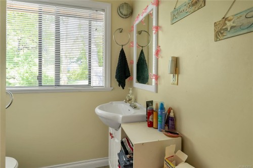 775 Endersby Rd, Quadra Island, BC 