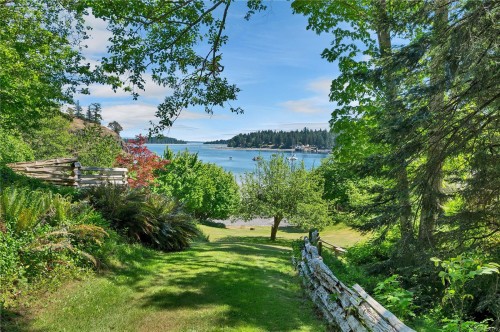 775 Endersby Rd, Quadra Island, BC 