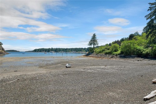 775 Endersby Rd, Quadra Island, BC 