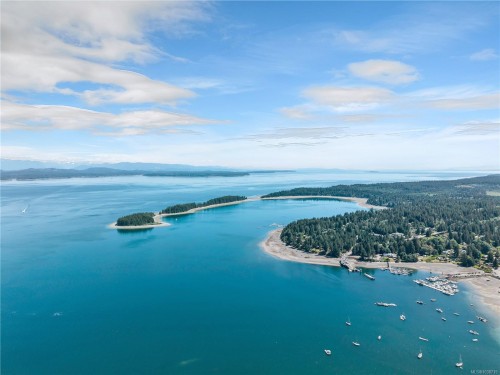 775 Endersby Rd, Quadra Island, BC 
