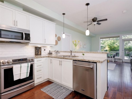 #218-2710 Jacklin Rd, Langford, BC - Indoor Photo Showing Kitchen With Upgraded Kitchen