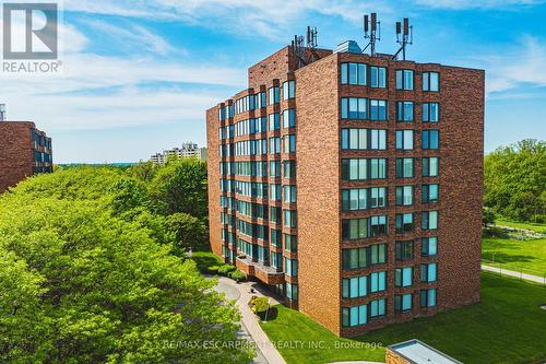 103 - 180 LIMERIDGE ROAD W  Hamilton, ON L9C 7H7