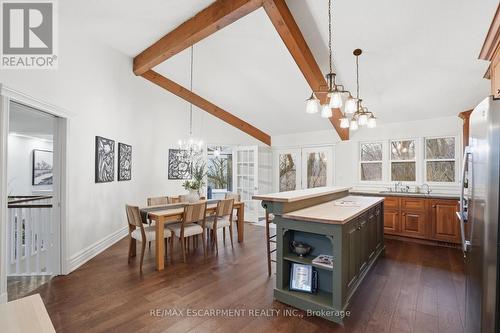 1987 Snake Road, Burlington, ON - Indoor Photo Showing Dining Room