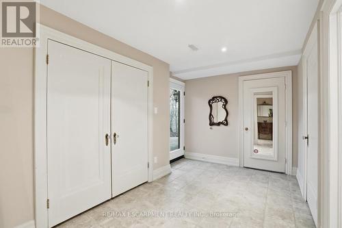 1987 Snake Road, Burlington, ON - Indoor Photo Showing Other Room
