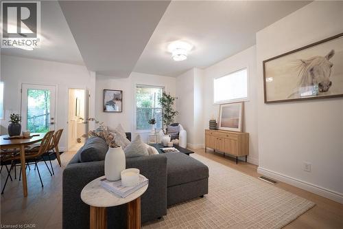 295 Locke Street S, Hamilton, ON - Indoor Photo Showing Living Room