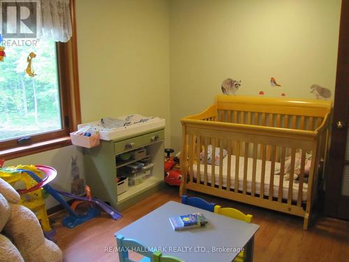 Bedroom 3 with Murphy Bed/Nursery - 14728 Heritage Road, Caledon, ON 