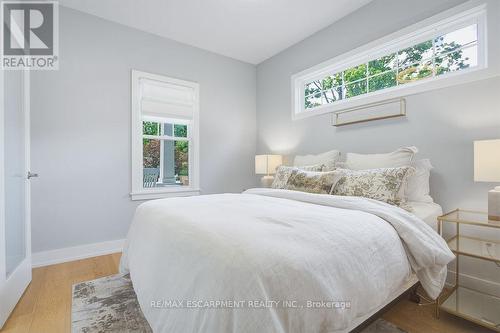 119 Westside Drive, Oakville, ON - Indoor Photo Showing Bedroom