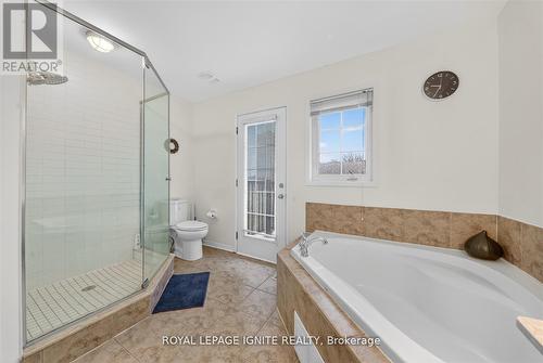 95 - 117A The Queensway, Toronto, ON - Indoor Photo Showing Bathroom