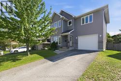 6 FRANCIS STREET  Carleton Place, ON K7C 0C6