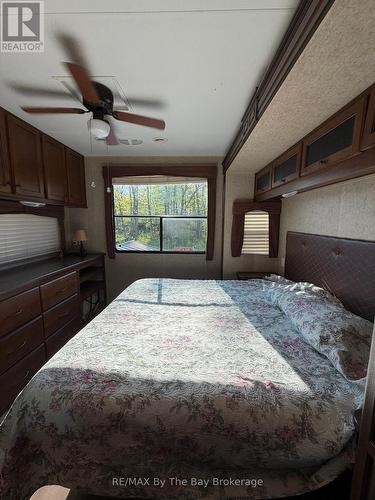 55 - 170 Linton Road, Georgian Bay (Baxter), ON - Indoor Photo Showing Bedroom