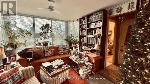 1061 Bathurst Street, Toronto, ON - Indoor Photo Showing Other Room