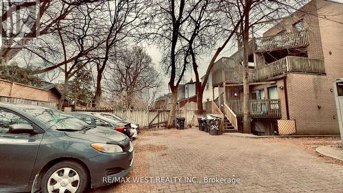 1061 Bathurst Street, Toronto, ON - Outdoor