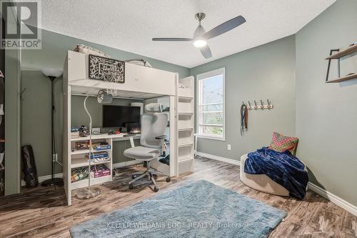 Bedroom 3 w loft bed & built-in workspace - 149 Cove Crescent, Hamilton, ON - Indoor