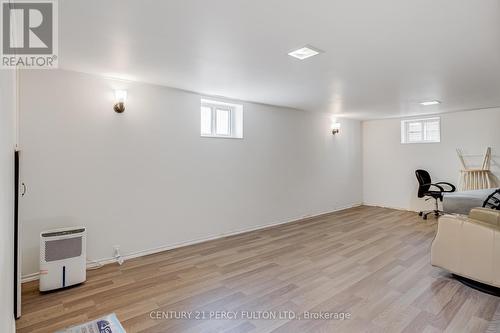 10 Mendip Crescent, Toronto, ON - Indoor