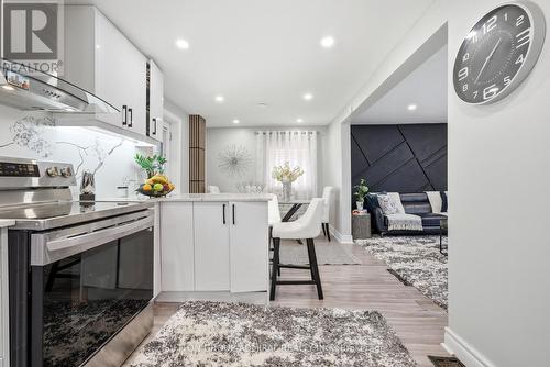 20 Brock Street E, Oshawa, ON - Indoor Photo Showing Kitchen