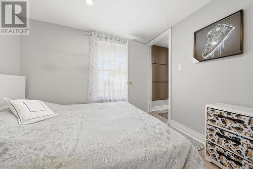 20 Brock Street E, Oshawa, ON - Indoor Photo Showing Bedroom
