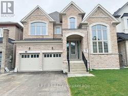 33 FAIR WINDS LANE East Gwillimbury, ON L9N 0V8