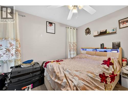 2070/2072 Westsyde Road, Kamloops, BC - Indoor Photo Showing Bedroom