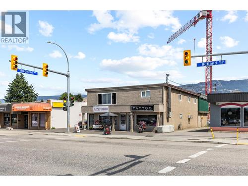 213-219 Rutland Road N, Kelowna, BC 