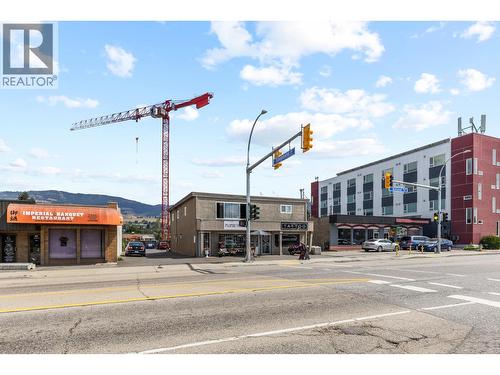 213-219 Rutland Road N, Kelowna, BC 