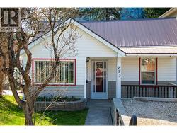 913 Sixth Street Nelson, BC V1L 2Z4