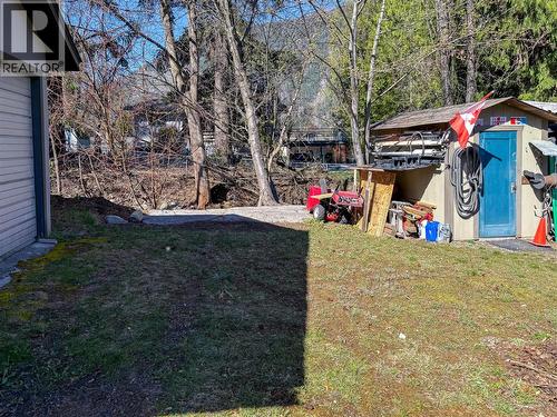 913 Sixth Street, Nelson, BC - Outdoor