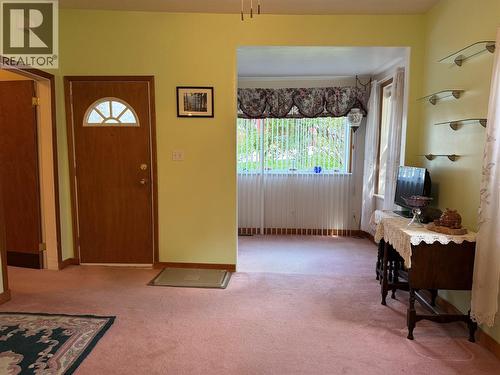 913 Sixth Street, Nelson, BC - Indoor Photo Showing Other Room