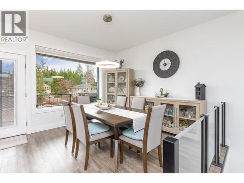 1441 20 Avenue Se Unit# 4, Salmon Arm, BC - Indoor Photo Showing Dining Room