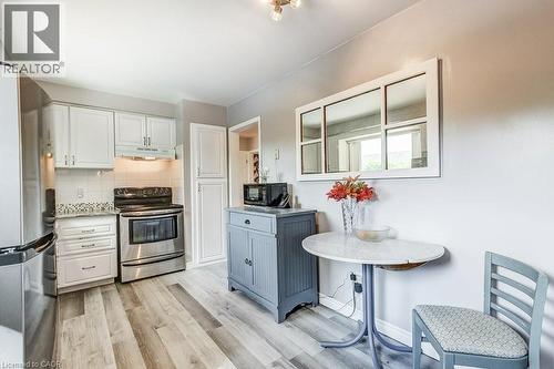 633 Sheraton Road, Burlington, ON - Indoor Photo Showing Kitchen