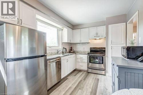 633 Sheraton Road, Burlington, ON - Indoor Photo Showing Kitchen