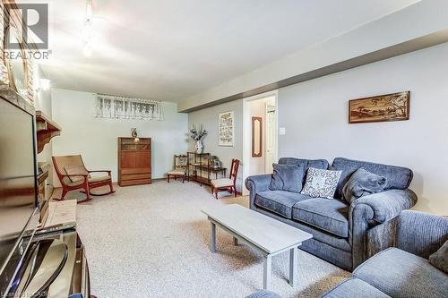 633 Sheraton Road, Burlington, ON - Indoor Photo Showing Living Room