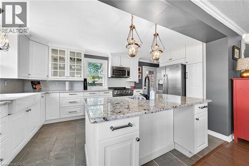 439 Murray Street, Grimsby, ON - Indoor Photo Showing Kitchen With Upgraded Kitchen