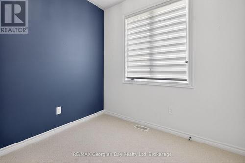 615 Bayport Boulevard, Midland, ON - Indoor Photo Showing Other Room