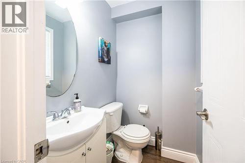 423 Veronica Drive, Kitchener, ON - Indoor Photo Showing Bathroom