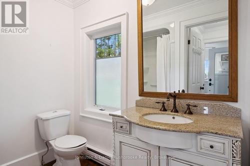 2 - 1032 Island Park Road, Muskoka Lakes (Medora), ON - Indoor Photo Showing Bathroom