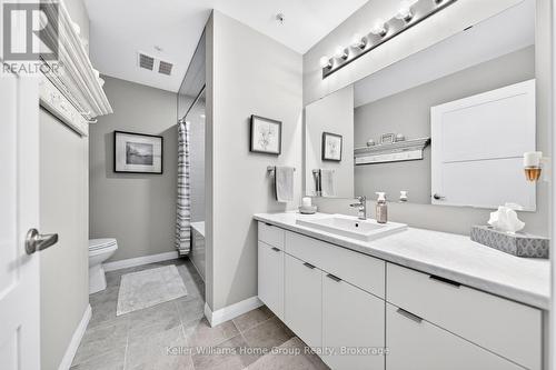 701 - 73 Arthur Street S, Guelph (St. Patrick'S Ward), ON - Indoor Photo Showing Bathroom