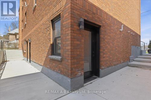 1 - 74A Church Street, Stratford, ON 