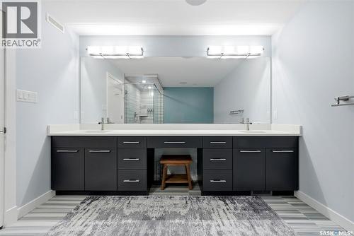 1609 Maple Hill Crescent N, Regina, SK - Indoor Photo Showing Bathroom