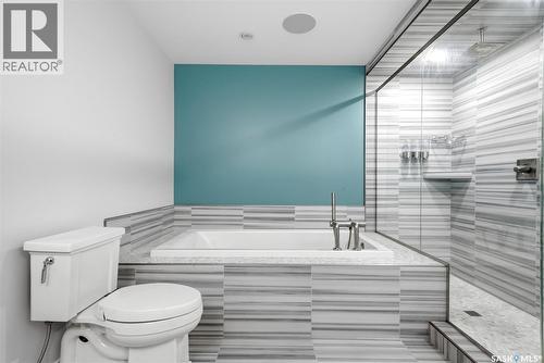 1609 Maple Hill Crescent N, Regina, SK - Indoor Photo Showing Bathroom