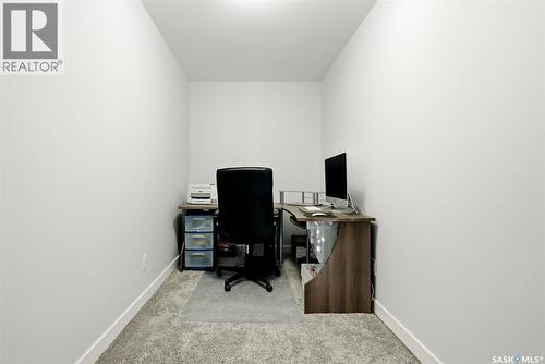 1609 Maple Hill Crescent N, Regina, SK - Indoor Photo Showing Office