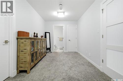 1609 Maple Hill Crescent N, Regina, SK - Indoor Photo Showing Other Room