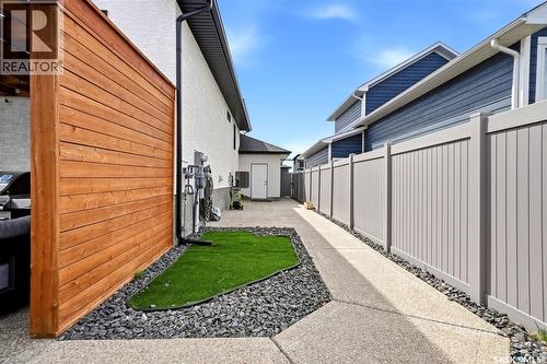 1609 Maple Hill Crescent N, Regina, SK - Outdoor With Exterior