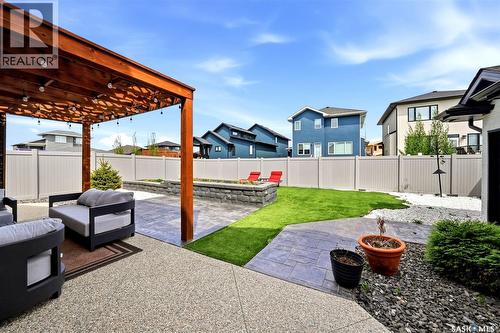 1609 Maple Hill Crescent N, Regina, SK - Outdoor